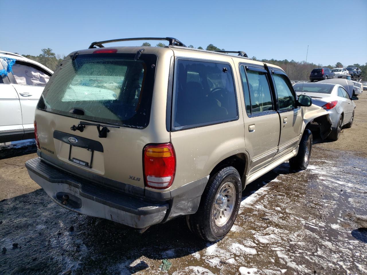 Photo 4 from auction – 2000 FORD EXPLORER X with VIN 1FMZU62XXYUA75944