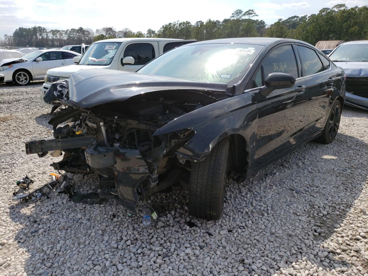 Photo 2 from auction – 2019 FORD FUSION SE with VIN 3FA6P0HD9KR170427