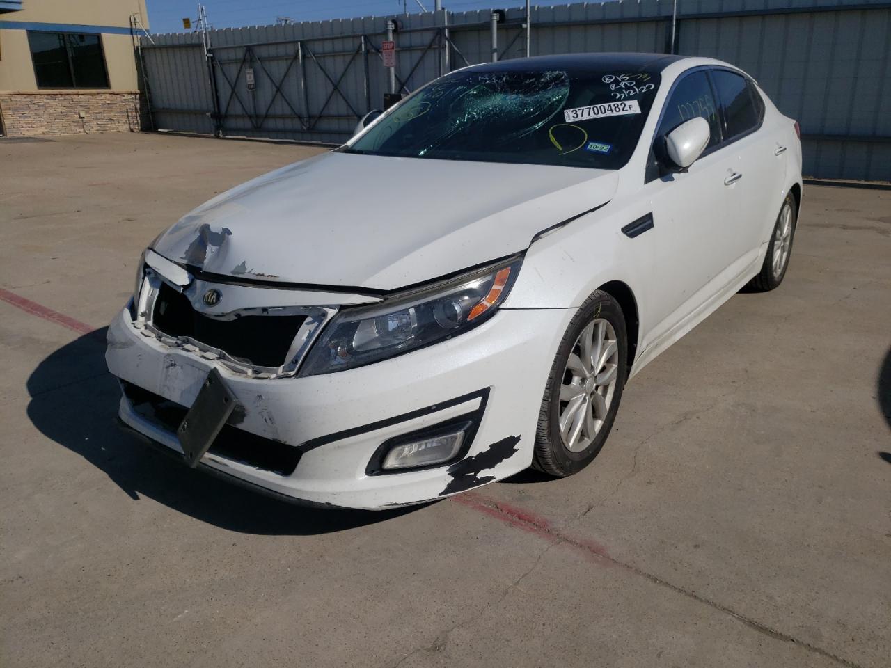 Photo 2 from auction – 2015 KIA OPTIMA EX with VIN 5XXGN4A76FG413888