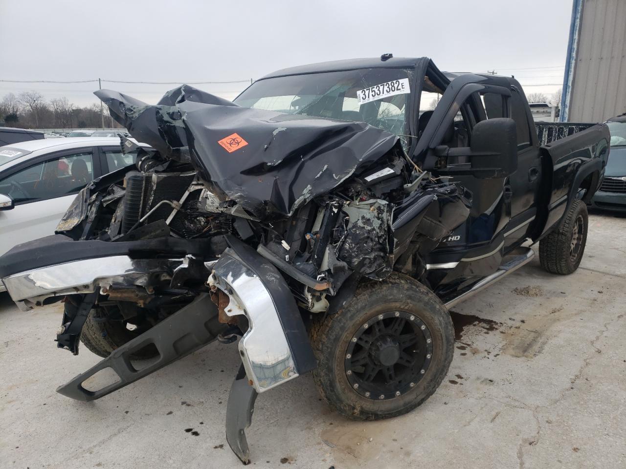 Photo 2 from auction – 2003 CHEVROLET SILVERADO with VIN 2GCEC19T031112080