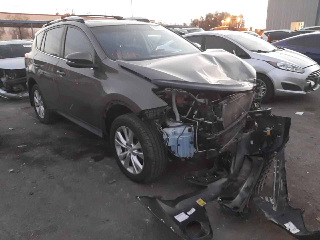 TOYOTA RAV4 LIMIT 2014 con VIN 2T3DFREV4EW127944 - Foto de la subasta