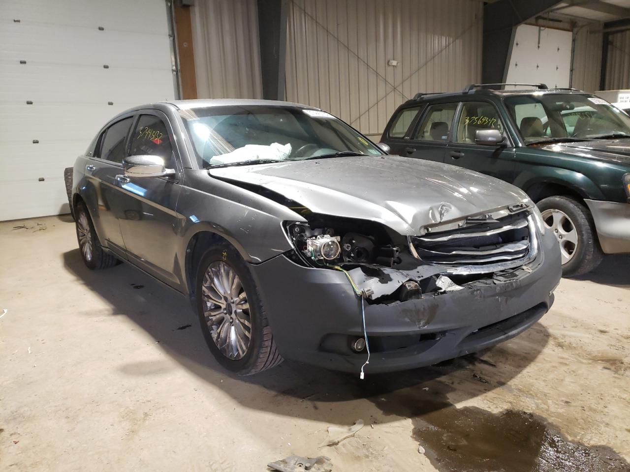 CHRYSLER 200 LIMITE 2011 with VIN 1C3BC2FGXBN582229 - Photo from auction