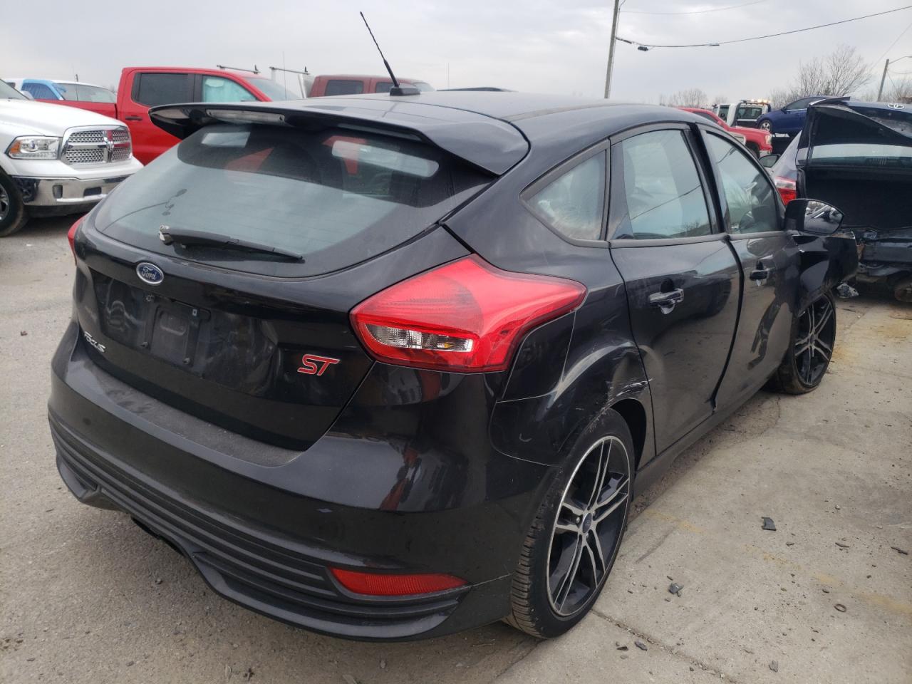 Photo 4 from auction – 2018 FORD FOCUS ST with VIN 1FADP3L98JL228441