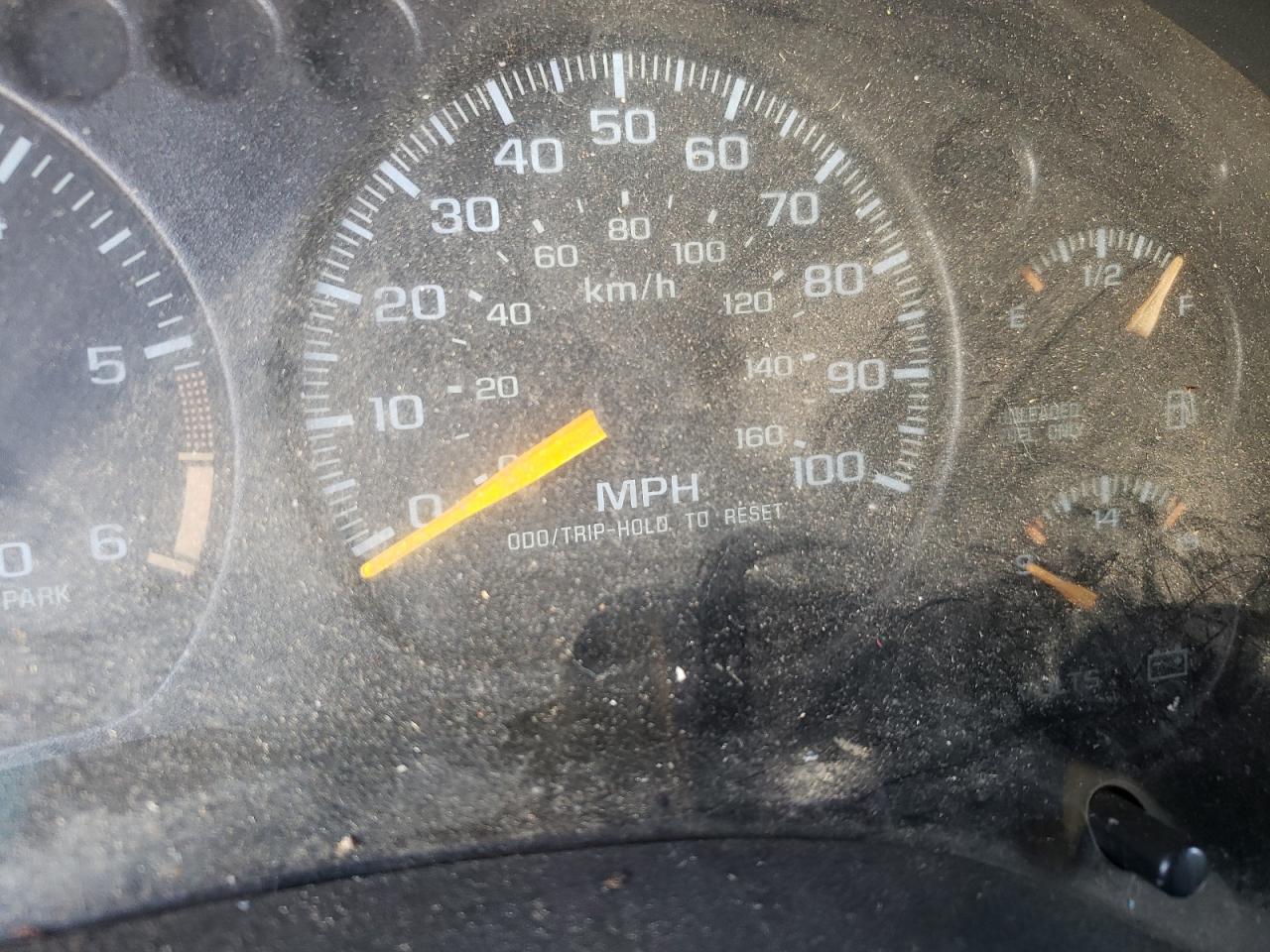 Photo 8 from auction – 1999 CHEVROLET BLAZER with VIN 1GNCS13W0X2151424