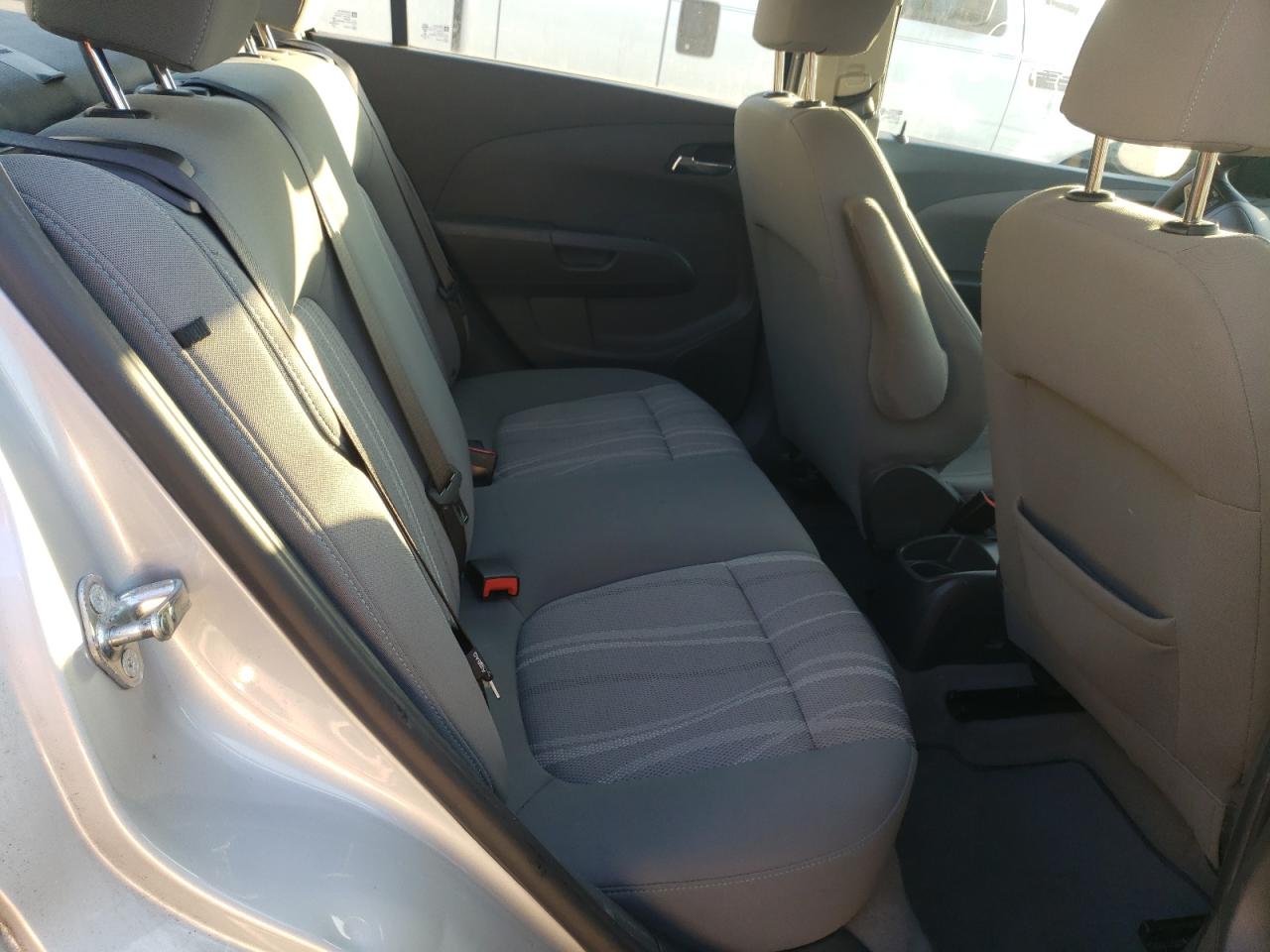 Photo 6 from auction – 2016 CHEVROLET SONIC LT with VIN 1G1JC5SH5G4165484