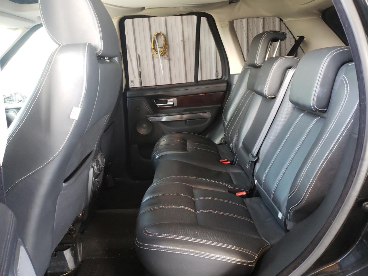Photo 6 from auction – 2011 LAND ROVER RANGE ROVE with VIN SALSH2E45BA260943