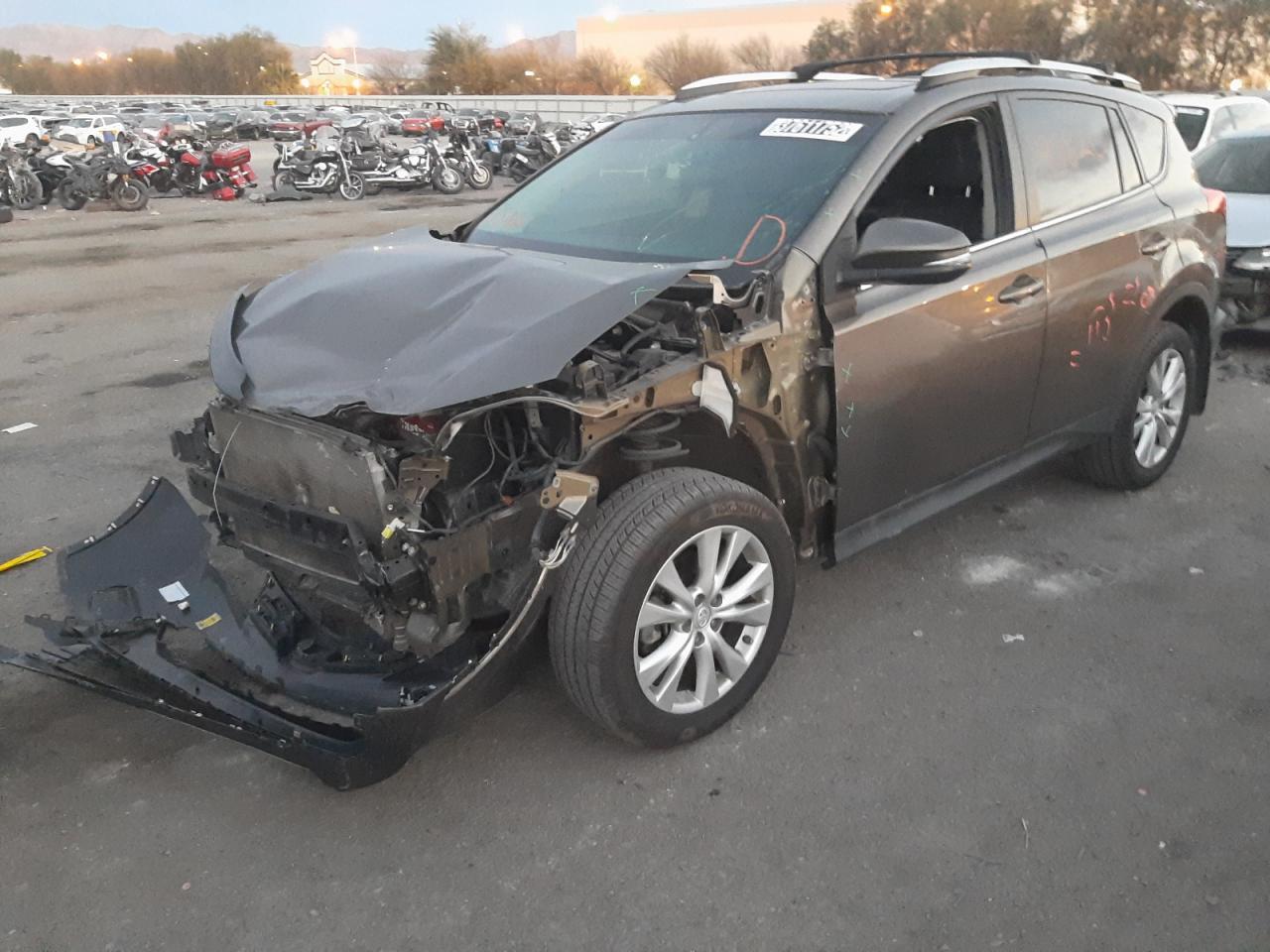 Foto 2 de la subasta – 2014 TOYOTA RAV4 LIMIT con VIN 2T3DFREV4EW127944