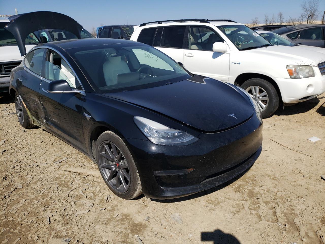 TESLA MODEL 3 2019 with VIN 5YJ3E1EB6KF437150 - Photo from auction