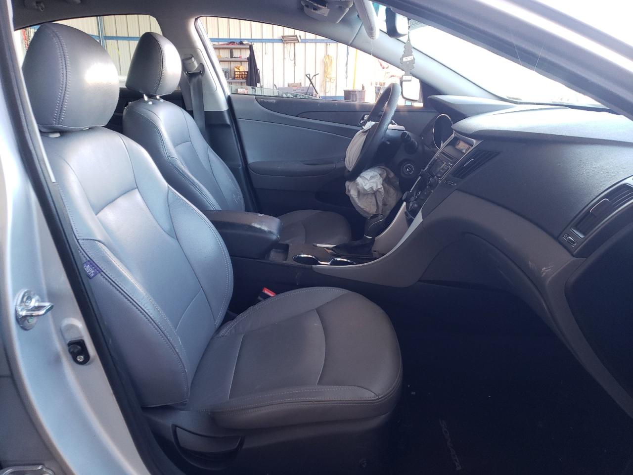 Photo 5 from auction – 2011 HYUNDAI SONATA GLS with VIN 5NPEB4AC6BH170224