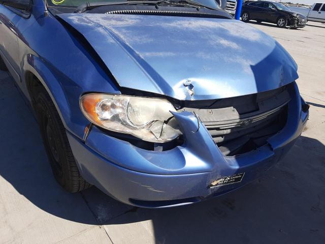 Photo 9 from auction – 2007 CHRYSLER TOWN & COU with VIN 2A4GP44R17R353528