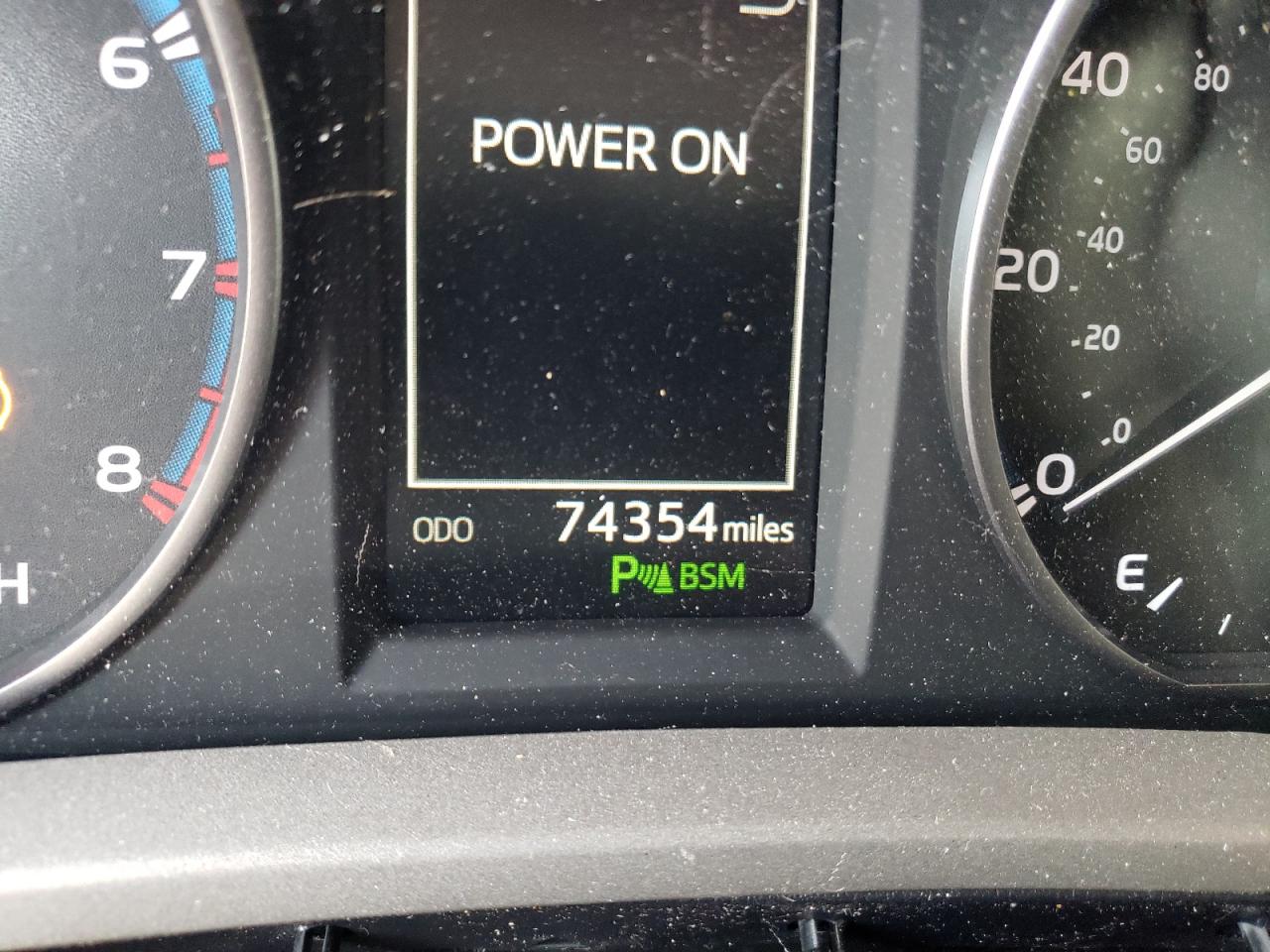 Photo 8 from auction – 2017 TOYOTA RAV4 XLE with VIN 2T3WFREV6HW343923