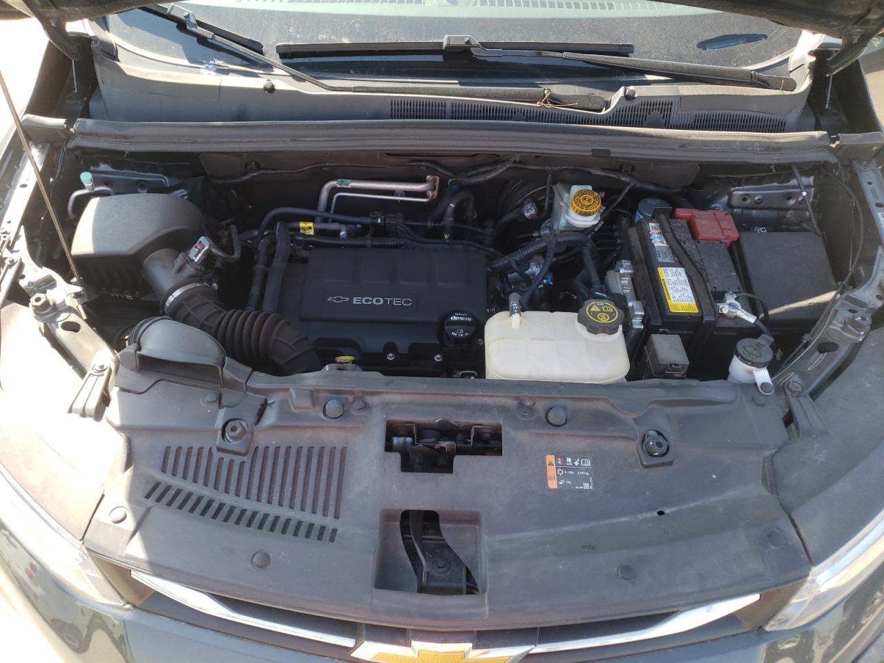 Photo 7 from auction – 2020 CHEVROLET TRAX LS with VIN 3GNCJKSB9LL153771
