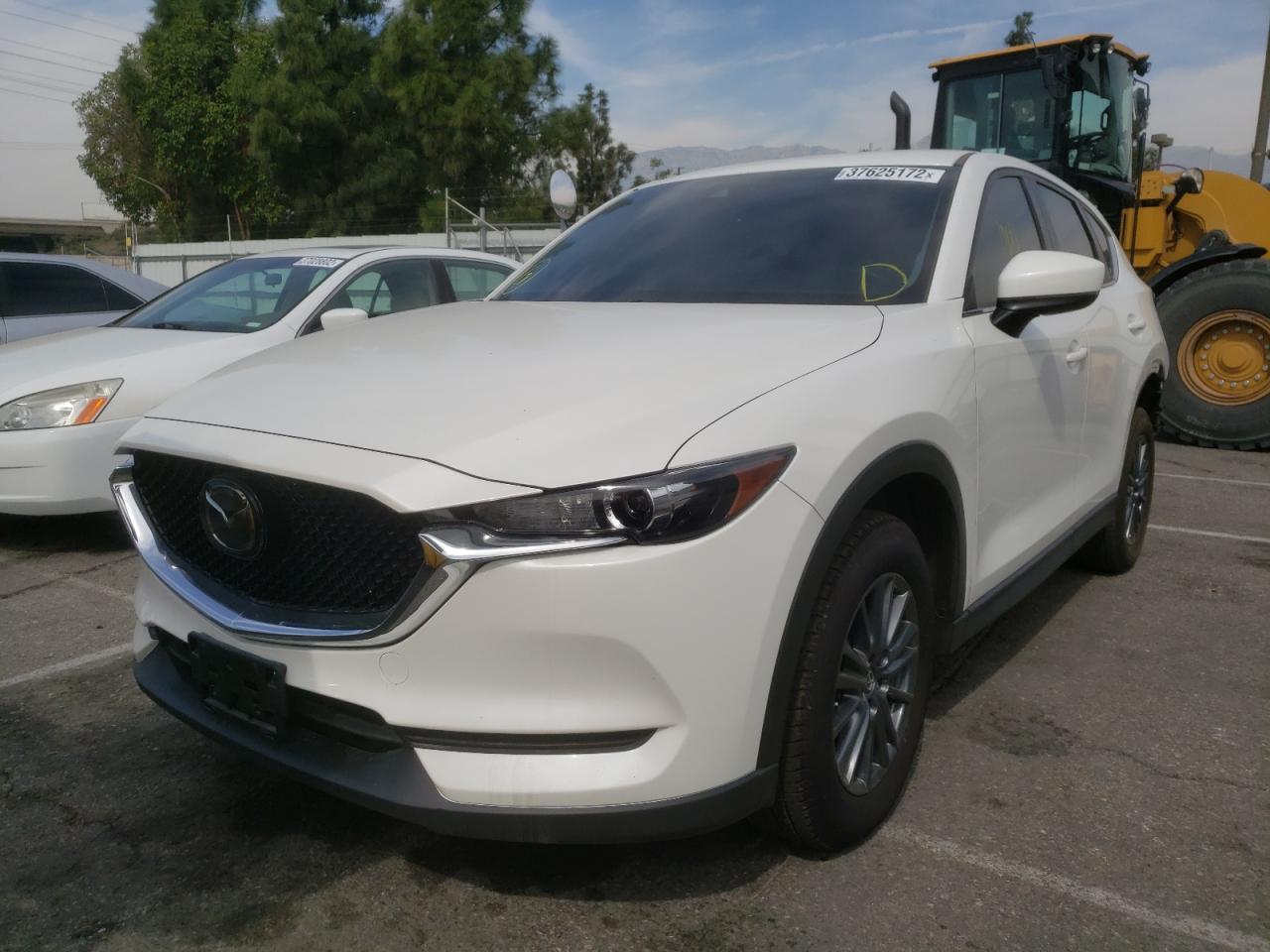 Photo 2 from auction – 2020 MAZDA CX-5 TOURI with VIN JM3KFACM6L1790891
