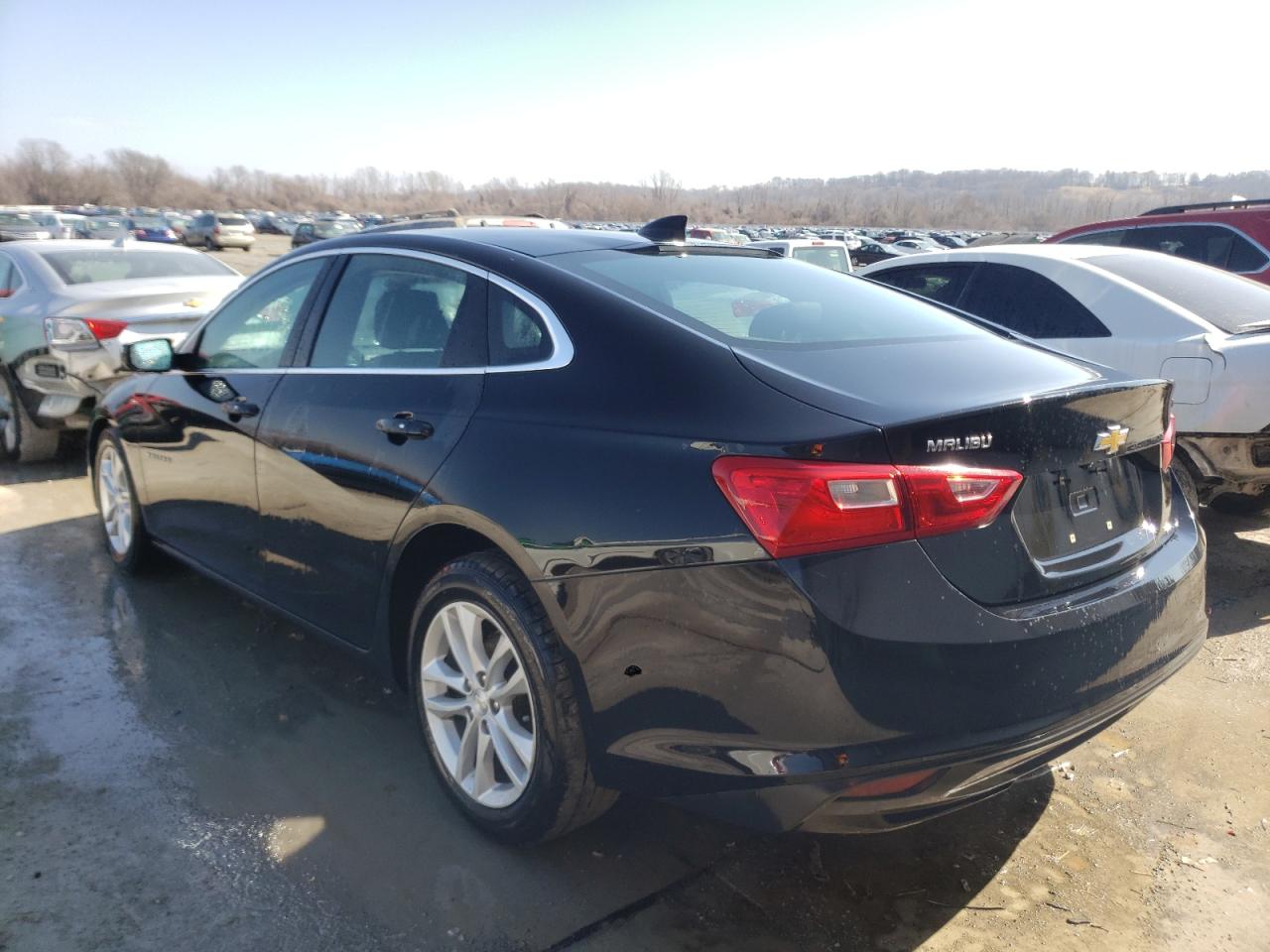 Photo 3 from auction – 2017 CHEVROLET MALIBU LT with VIN 1G1ZE5ST7HF119971