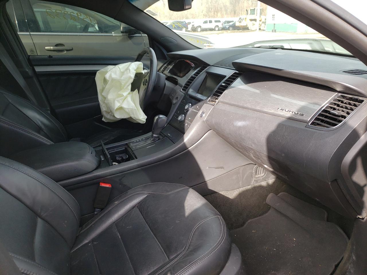 Photo 5 from auction – 2014 FORD TAURUS SEL with VIN 1FAHP2E89EG139900