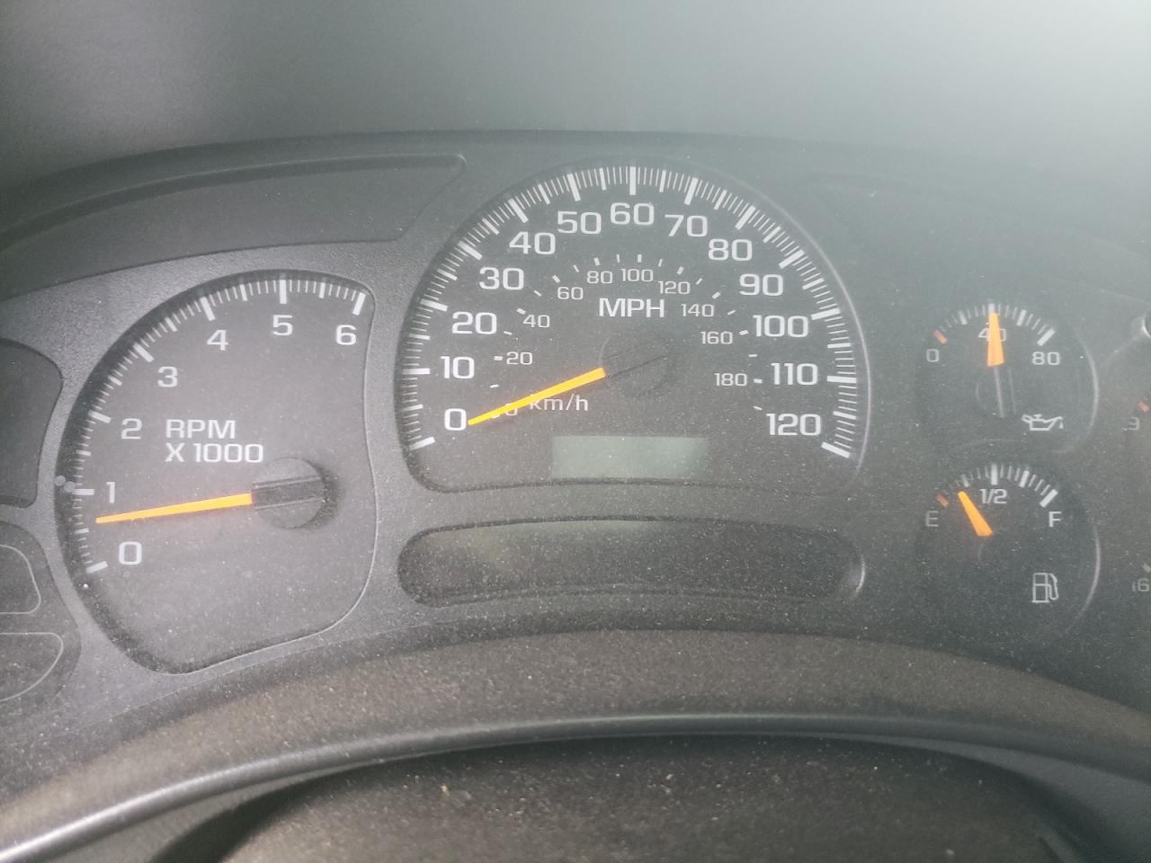 Photo 8 from auction – 2003 CHEVROLET SILVERADO with VIN 2GCEC19T031388940