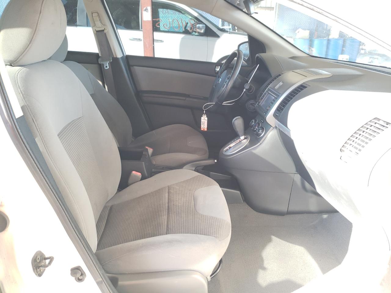 Photo 5 from auction – 2011 NISSAN SENTRA 2.0 with VIN 3N1AB6AP1BL731610