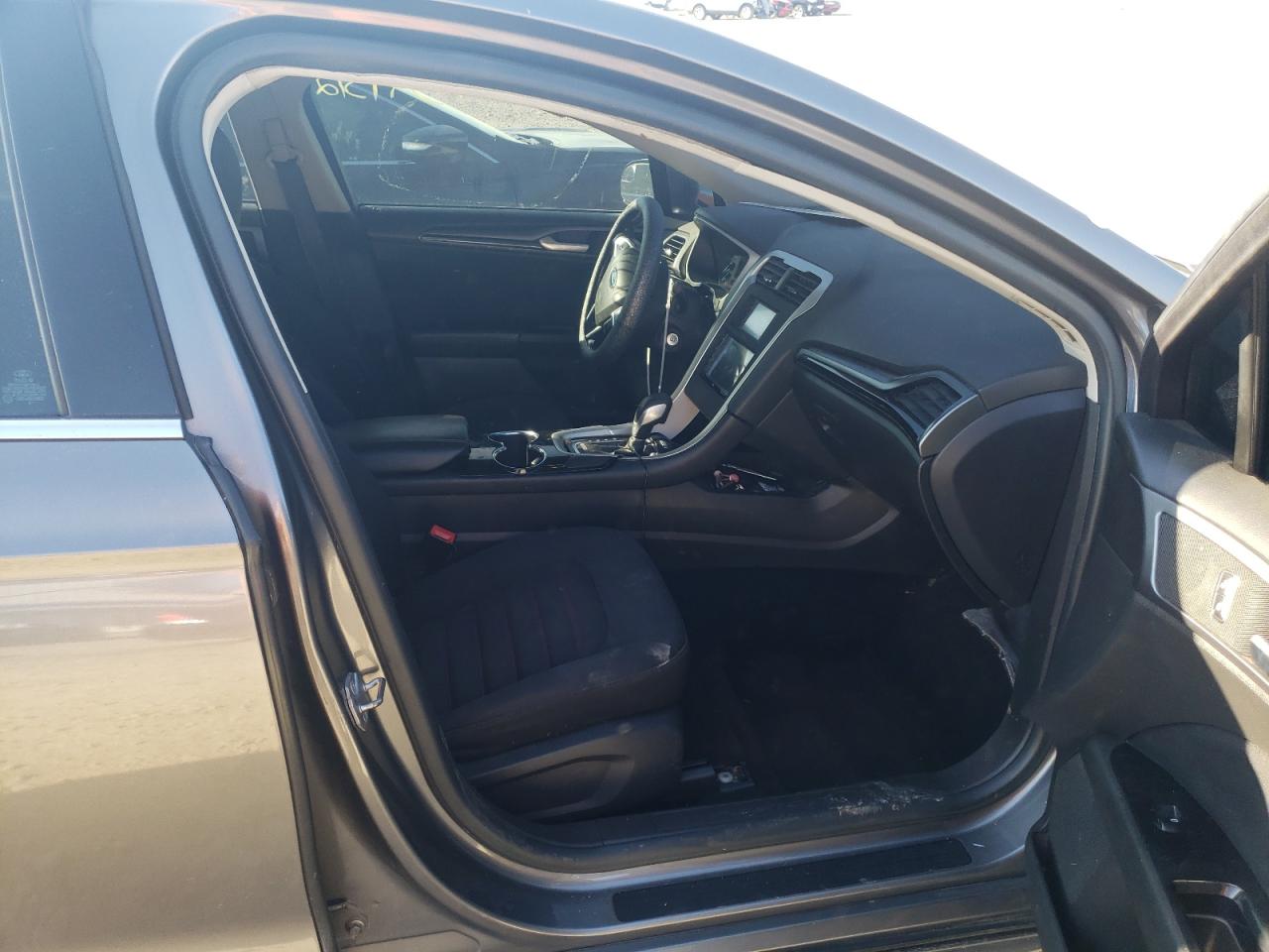 Photo 5 from auction – 2014 FORD FUSION SE with VIN 3FA6P0H77ER298499