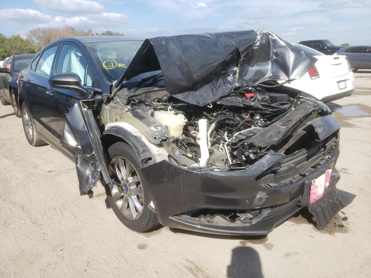 Photo 1 from auction – 2017 FORD FUSION SE with VIN 3FA6P0HD5HR121573