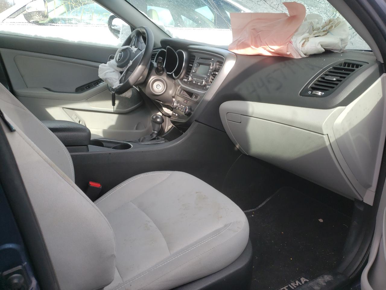 Photo 5 from auction – 2015 KIA OPTIMA LX with VIN 5XXGM4A7XFG474518