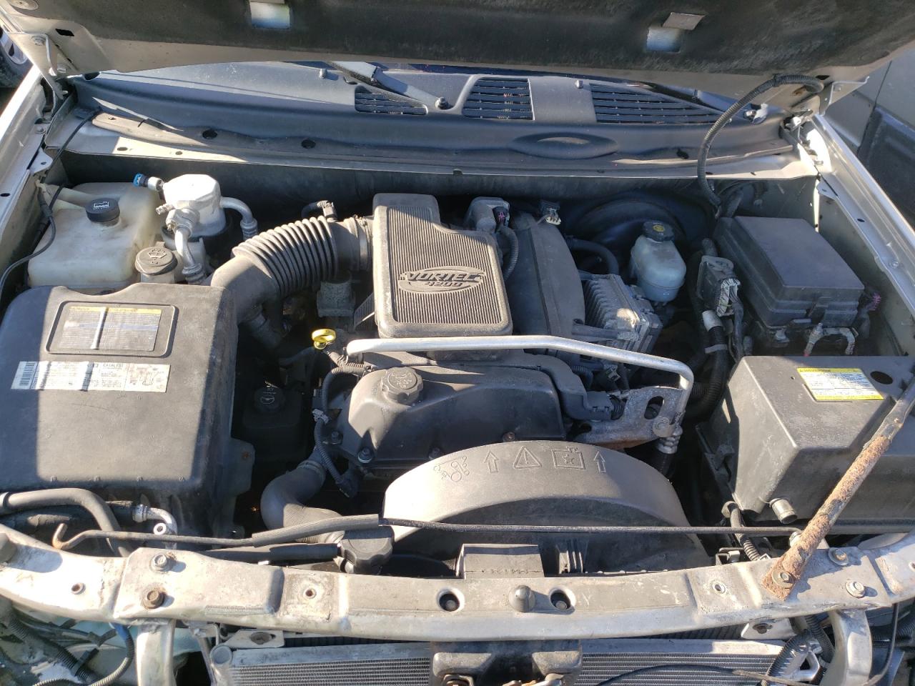 Photo 7 from auction – 2005 GMC ENVOY with VIN 1GKDT13S952358404