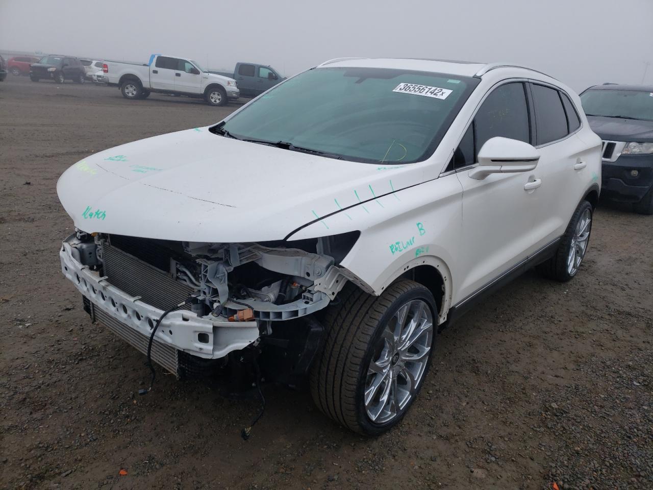 Photo 2 from auction – 2015 LINCOLN MKC with VIN 5LMTJ2AH3FUJ10318