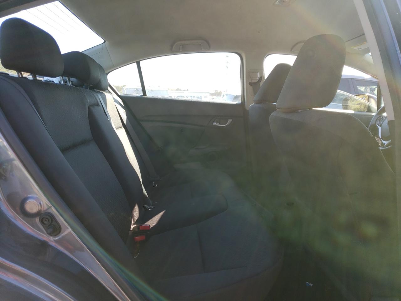 Photo 6 from auction – 2014 HONDA CIVIC LX with VIN 19XFB2F53EE210304