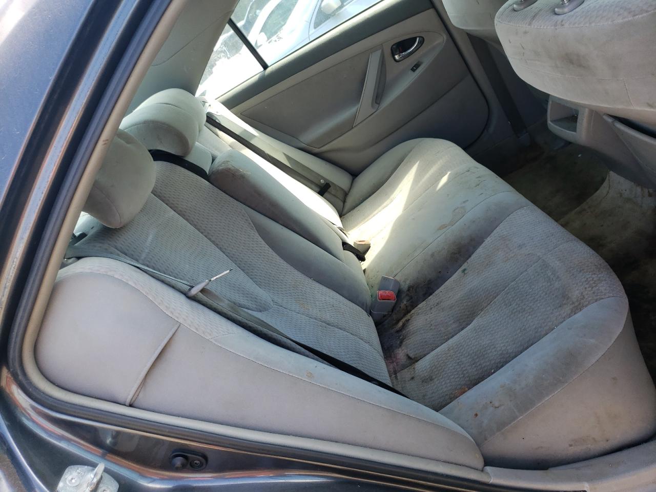 Photo 6 from auction – 2011 TOYOTA CAMRY BASE with VIN 4T1BF3EK2BU180771