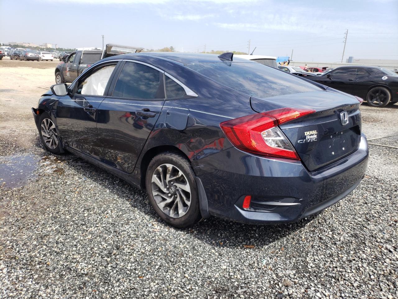 Photo 3 from auction – 2017 HONDA CIVIC EX with VIN 19XFC2F78HE082354