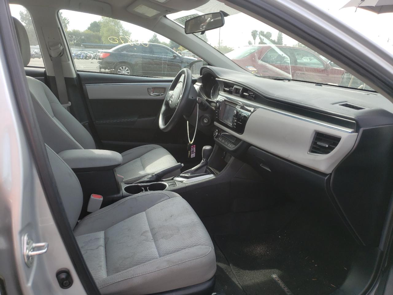 Photo 5 from auction – 2016 TOYOTA COROLLA L with VIN 5YFBURHE6GP421416