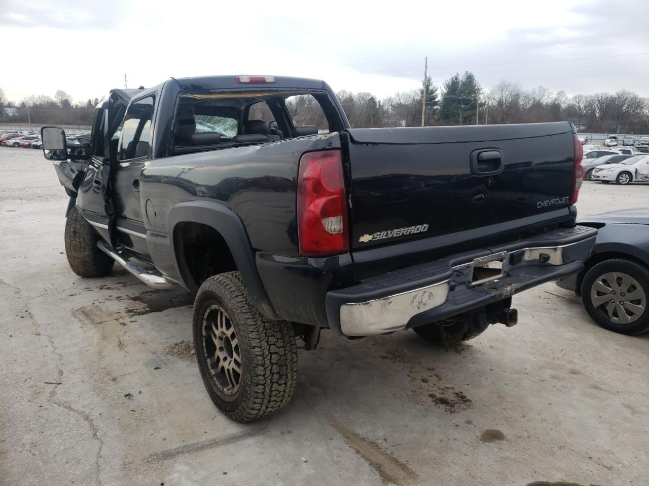 Photo 3 from auction – 2003 CHEVROLET SILVERADO with VIN 2GCEC19T031112080