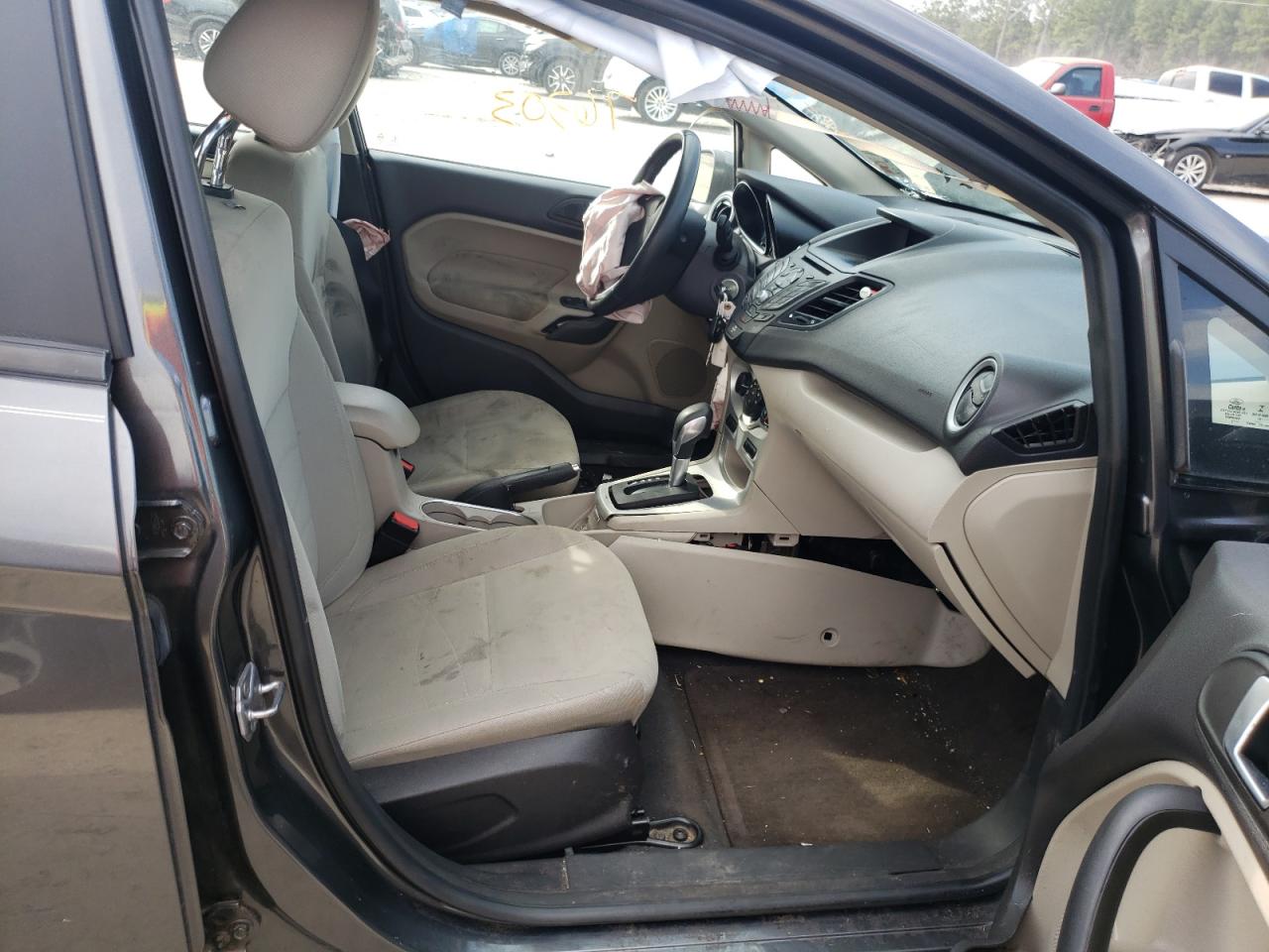 Photo 5 from auction – 2016 FORD FIESTA SE with VIN 3FADP4BJ9GM203167