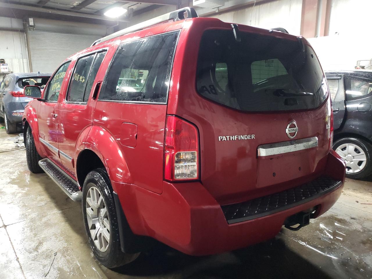 Photo 3 from auction – 2010 NISSAN PATHFINDER with VIN 5N1AR1NBXAC615242