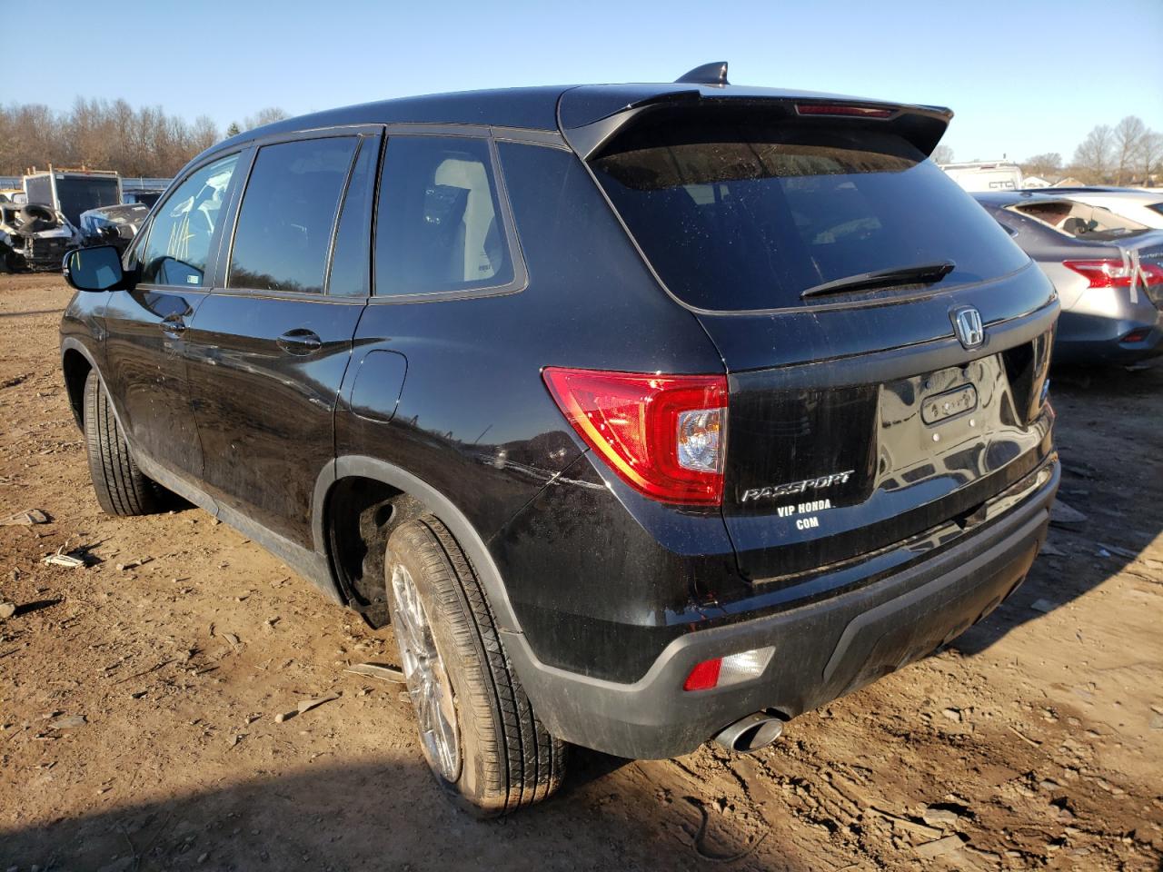 Photo 3 from auction – 2020 HONDA PASSPORT E with VIN 5FNYF8H56LB005662