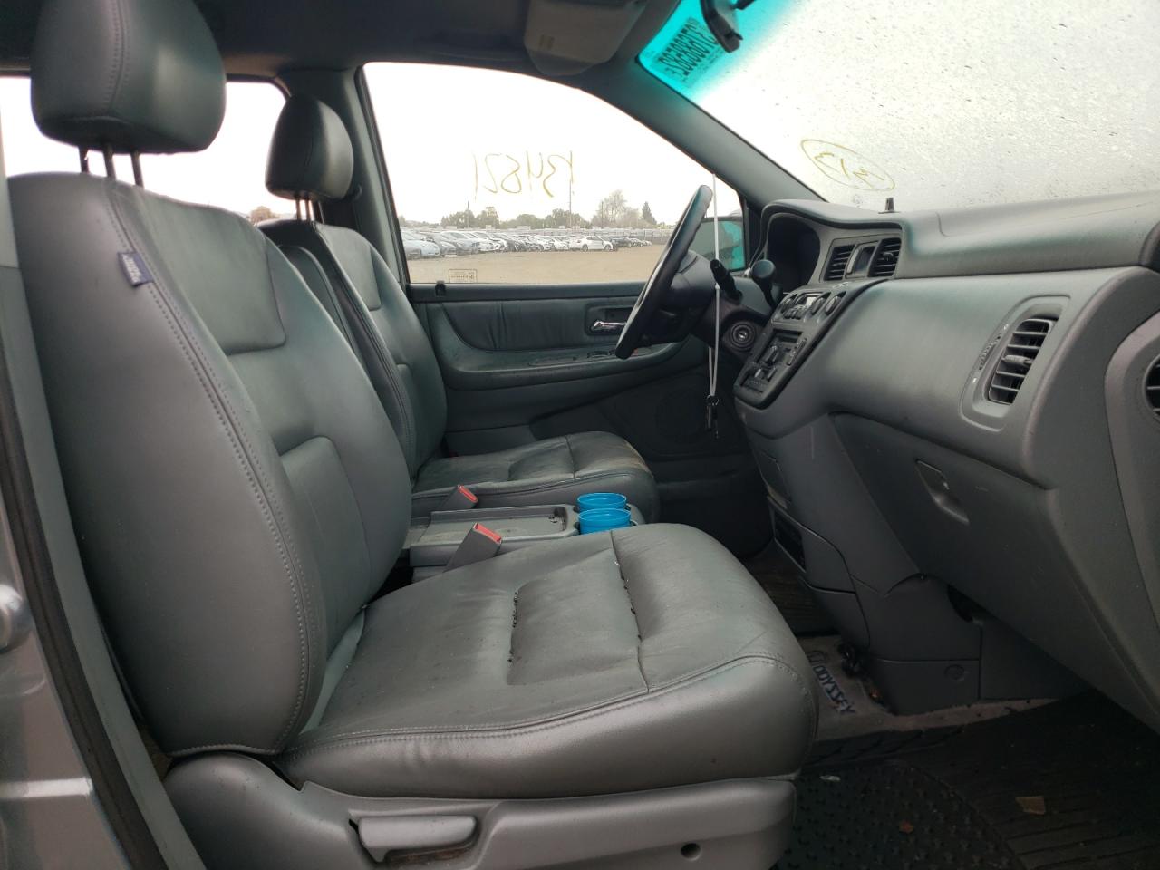 Photo 5 from auction – 2002 HONDA ODYSSEY EX with VIN 5FNRL18062B019083