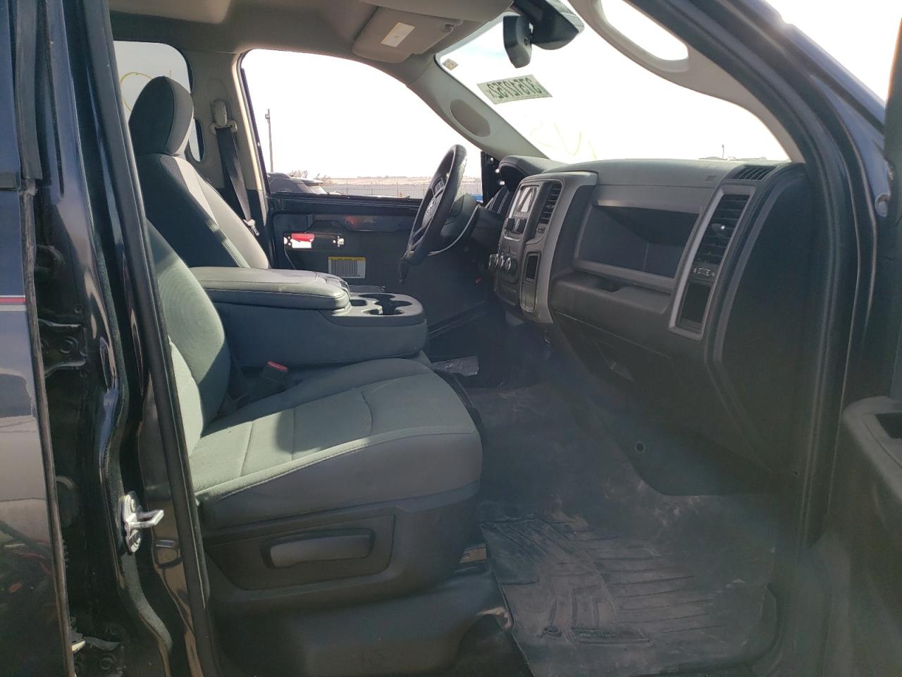 Photo 5 from auction – 2014 RAM 1500 ST with VIN 1C6RR6KT8ES455379