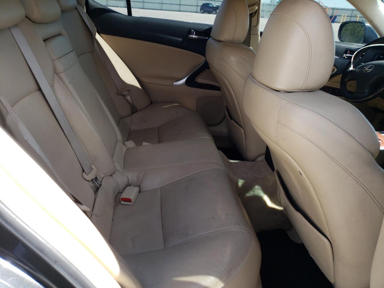 Photo 6 from auction – 2007 LEXUS IS 250 with VIN JTHBK262372050590