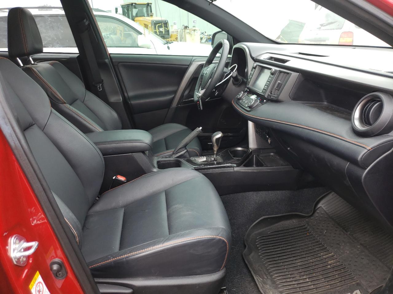 Photo 5 from auction – 2017 TOYOTA RAV4 SE with VIN 2T3JFREV1HW655996
