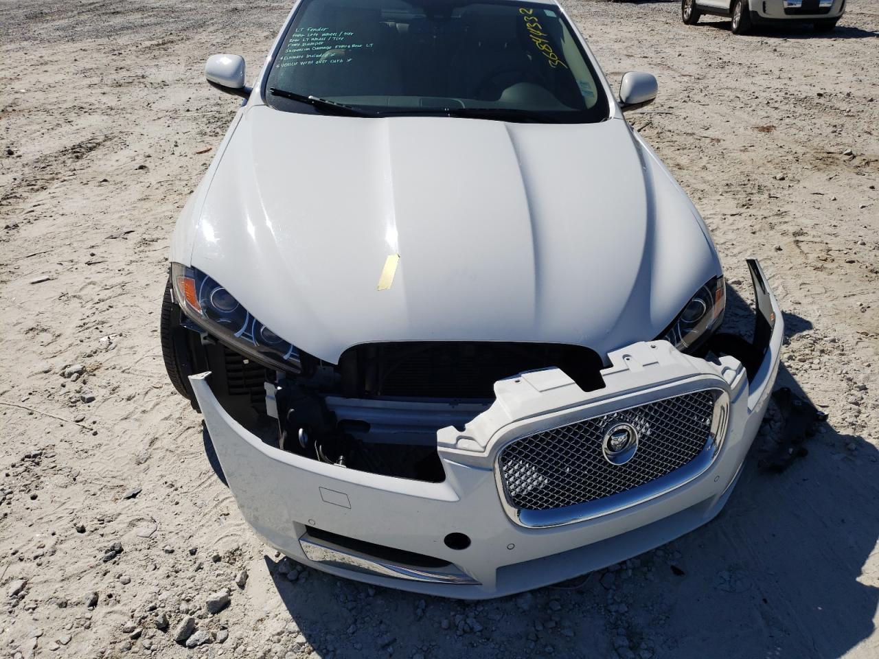 Zdjęcie 9 z aukcji – 2012 JAGUAR XF z VIN SAJWA0FB5CLS54758