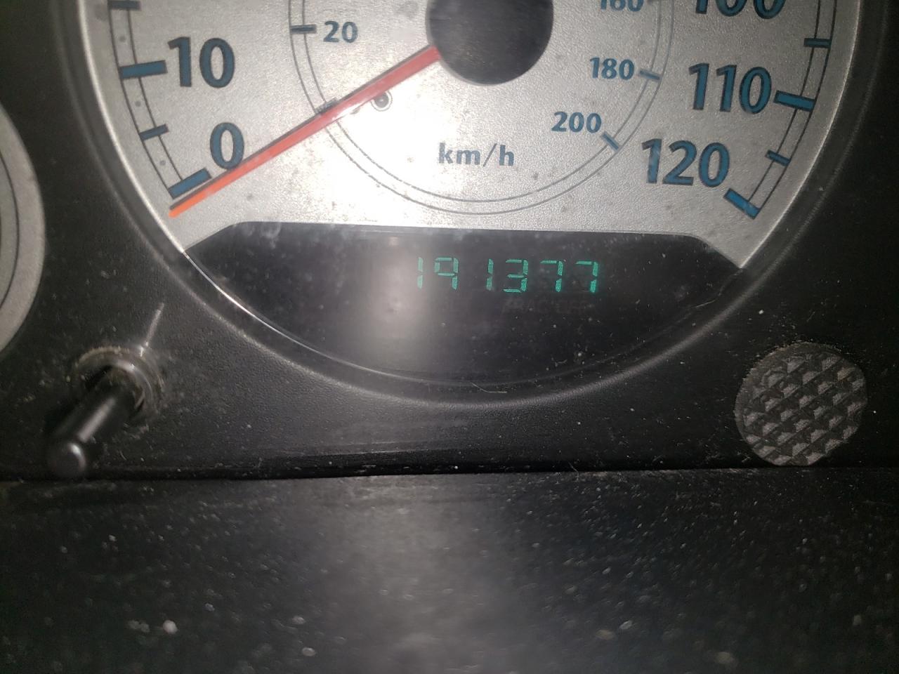 Photo 8 from auction – 2007 CHRYSLER TOWN & COU with VIN 2A4GP54L97R269295