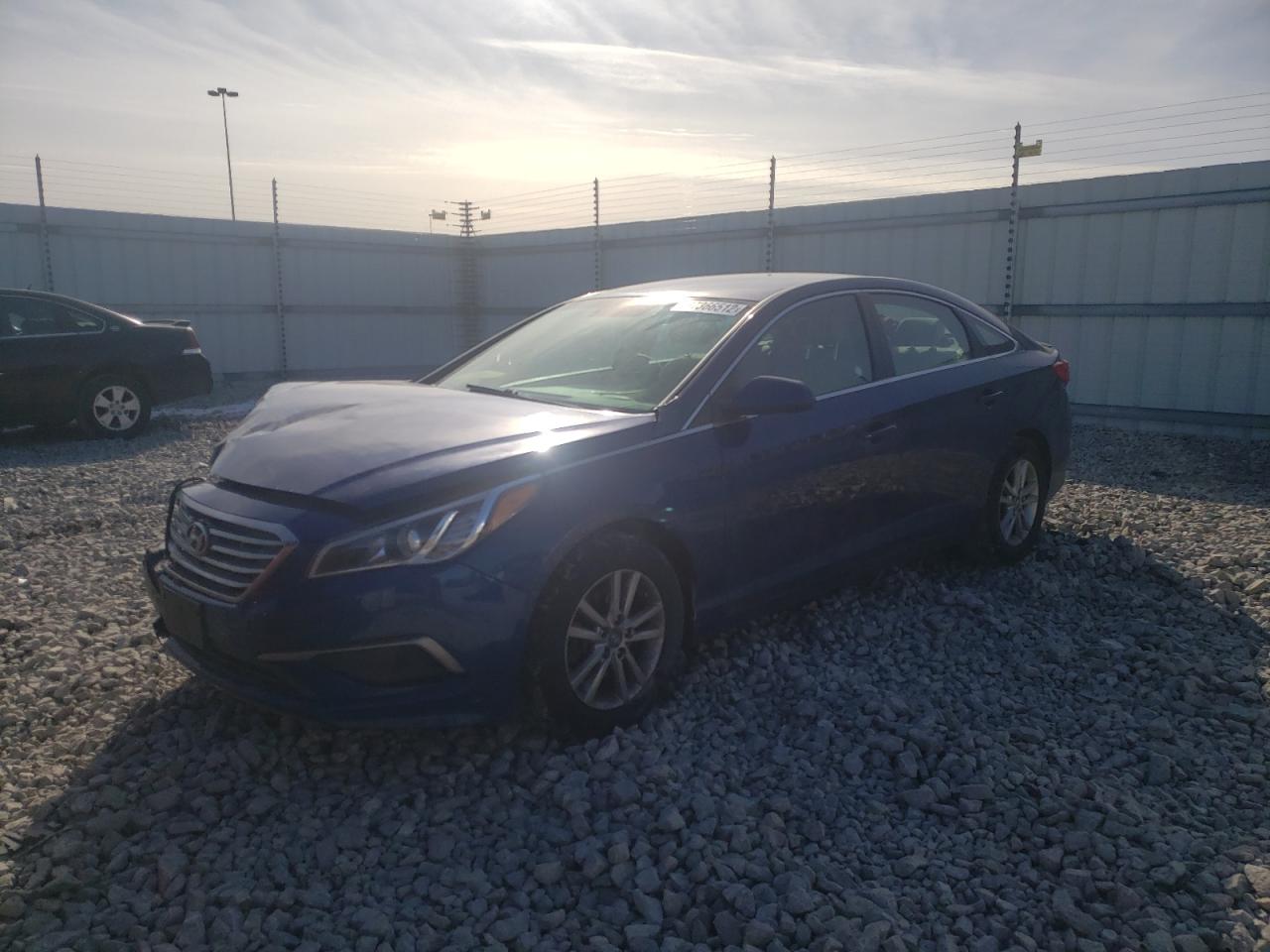 Photo 2 from auction – 2017 HYUNDAI SONATA SE with VIN 5NPE24AF2HH547036