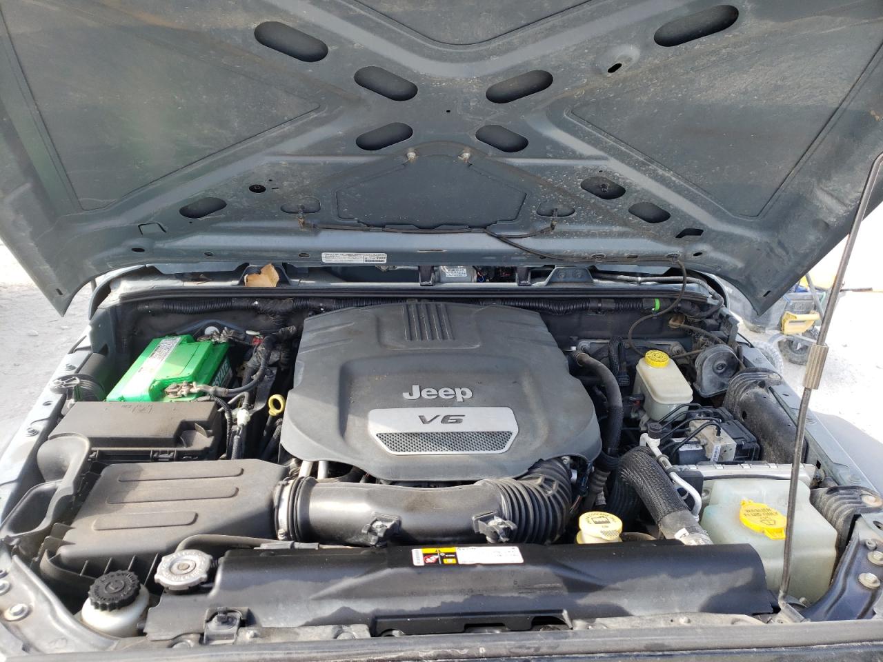 Photo 7 from auction – 2014 JEEP WRANGLER U with VIN 1C4BJWDG4EL253070