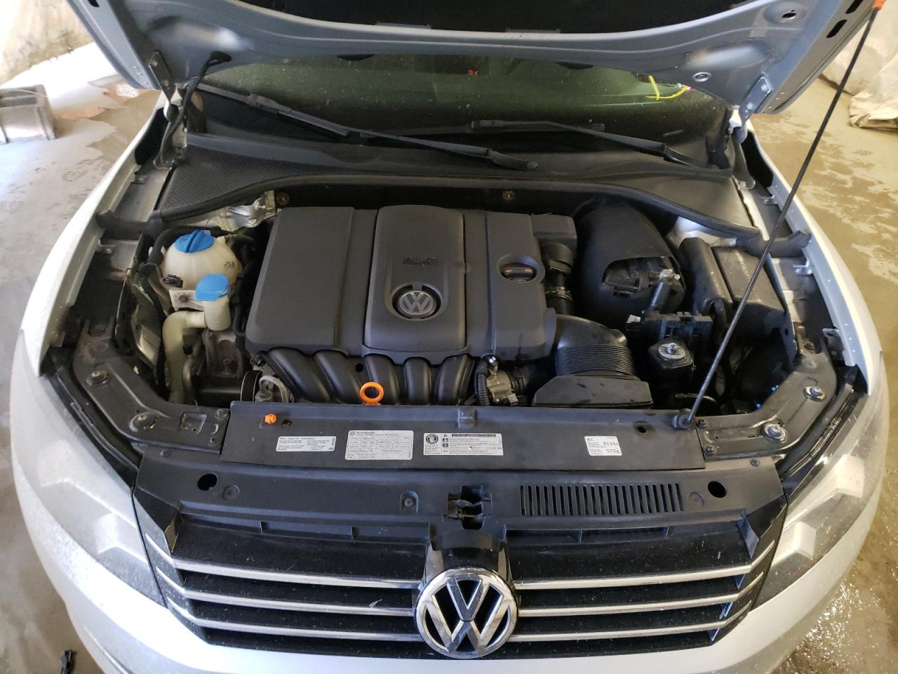 Photo 7 from auction – 2013 VOLKSWAGEN PASSAT SE with VIN 1VWBP7A33DC095970