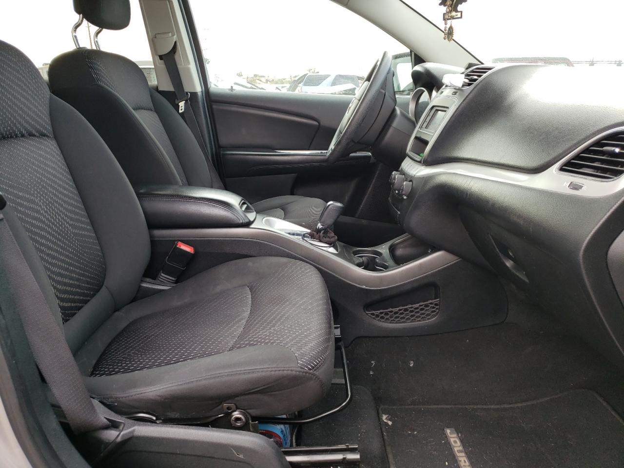 Photo 5 from auction – 2015 DODGE JOURNEY SX with VIN 3C4PDCBG5FT711039