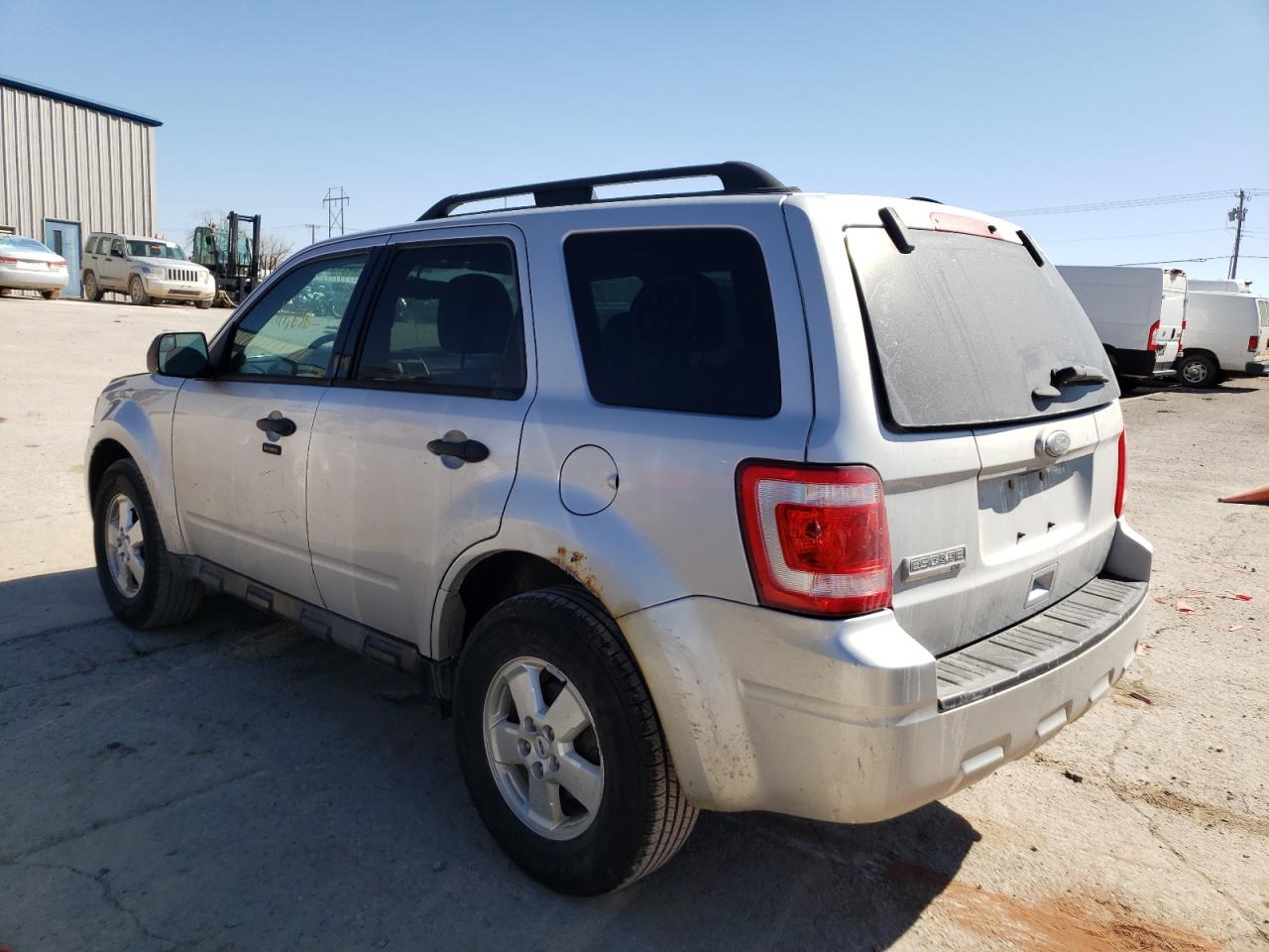 Photo 3 from auction – 2011 FORD ESCAPE XLT with VIN 1FMCU0D78BKB11312