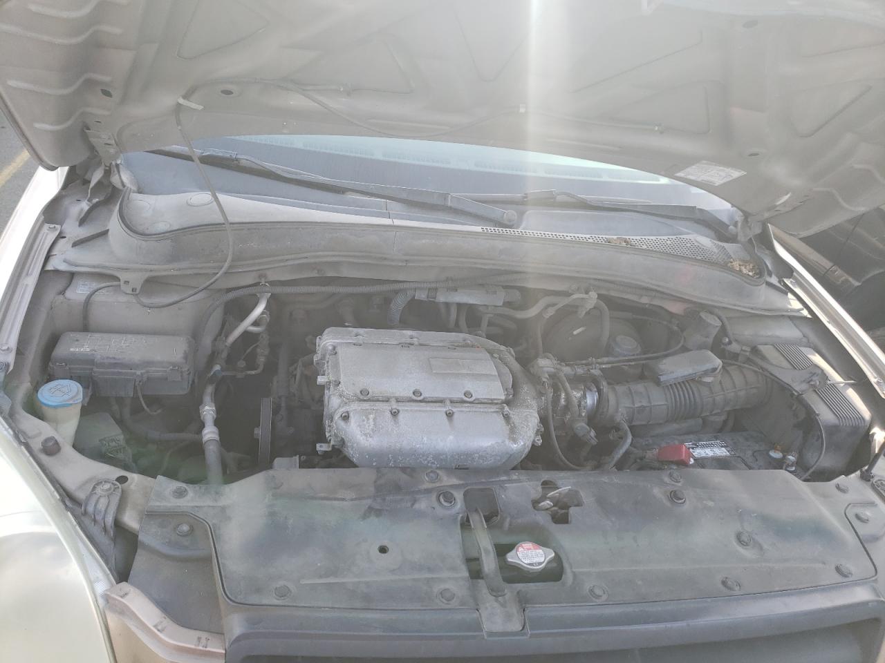 Photo 7 from auction – 2004 HONDA PILOT with VIN 2HKYF18114H550739