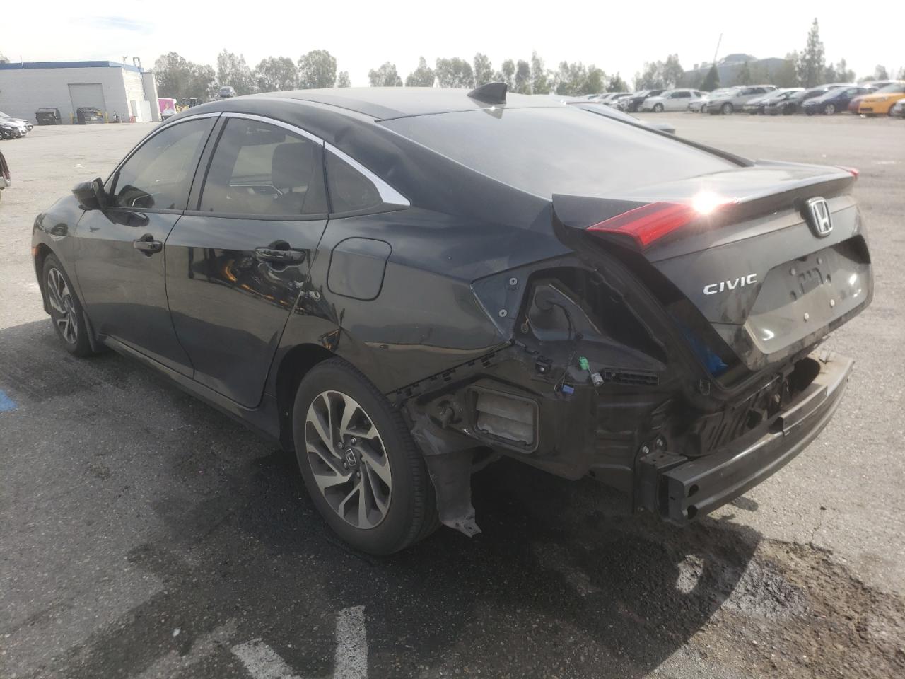 Photo 3 from auction – 2018 HONDA CIVIC EX with VIN 2HGFC2F75JH508223