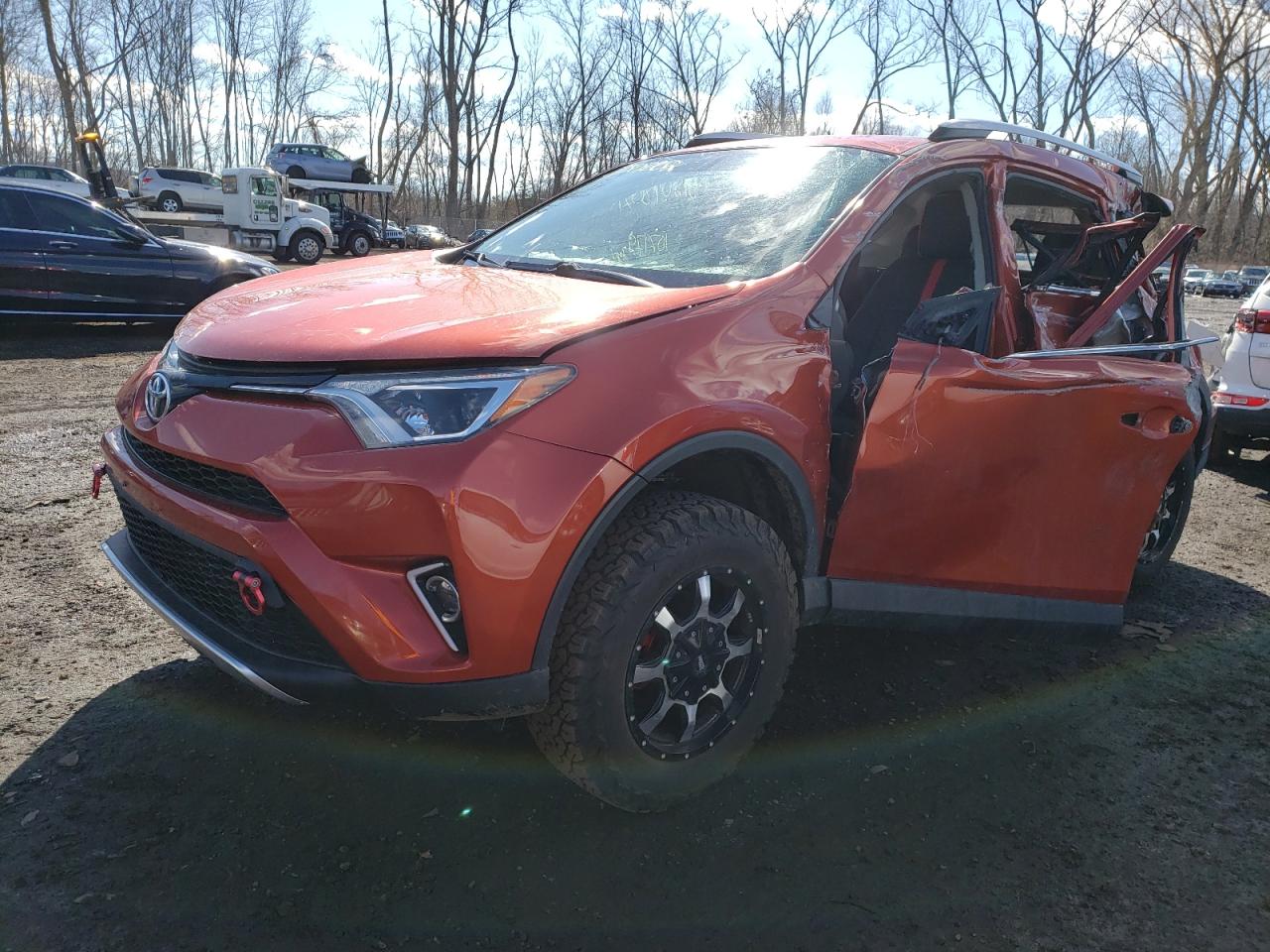 Photo 2 from auction – 2016 TOYOTA RAV4 LE with VIN JTMBFREV8GJ076036