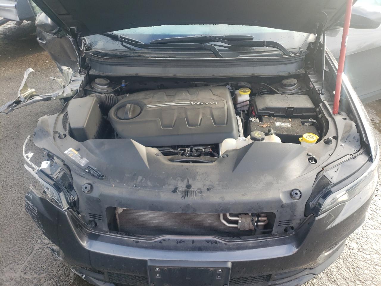 Photo 7 from auction – 2019 JEEP CHEROKEE L with VIN 1C4PJMLX9KD436997