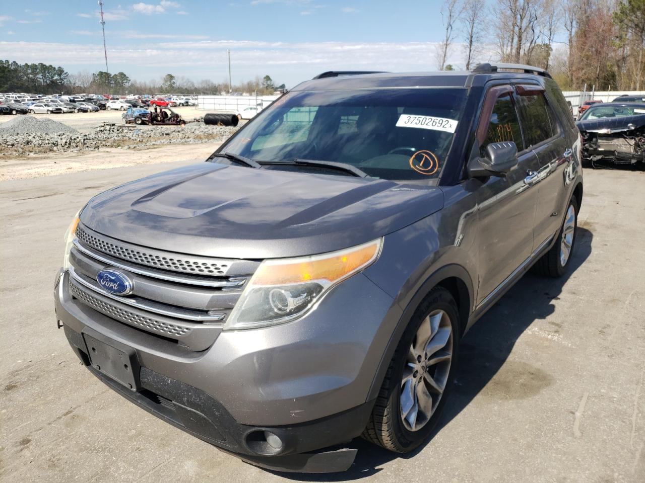 Photo 2 from auction – 2011 FORD EXPLORER L with VIN 1FMHK7F84BGA17277